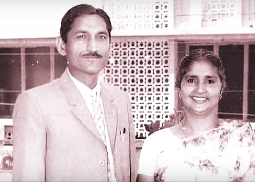 Mahashay Dharampal Gulati with his wife Leelawanti