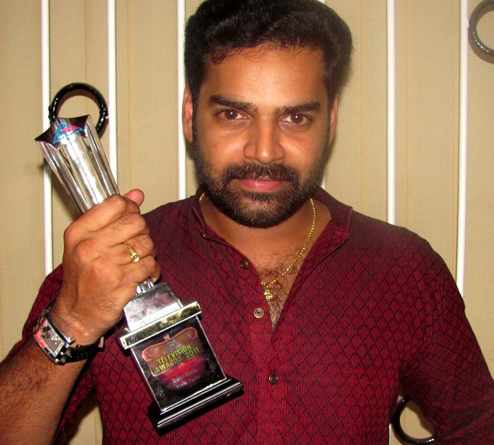 Pradeep Chandran with his award