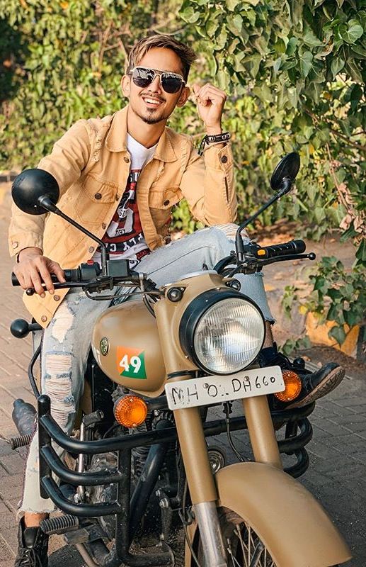 Adnaan Shaikh with his bike