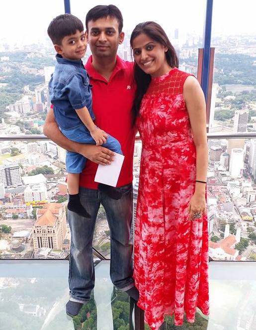 Jyoti Taneja Bhasin with her husband and son 