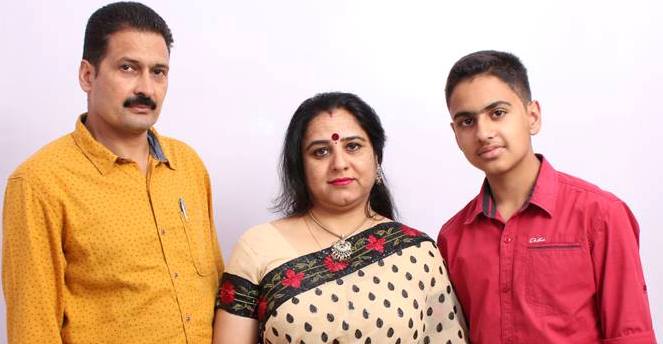 Arushi Handa family