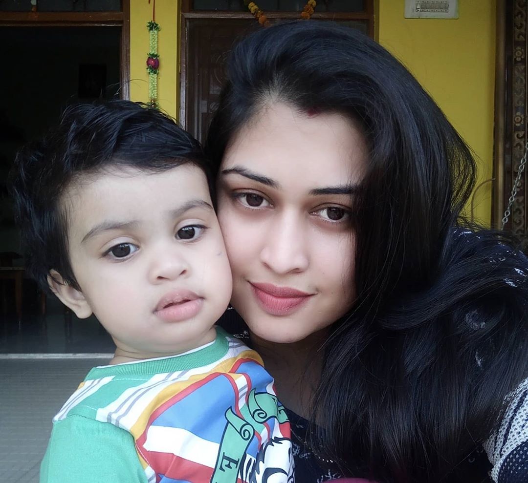 Prachi Devi with her daughter