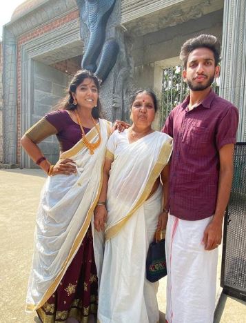 Chitral Rangaswamy with her mother and brother