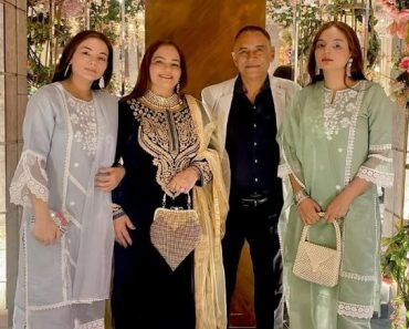 Abhishek Bajaj's family